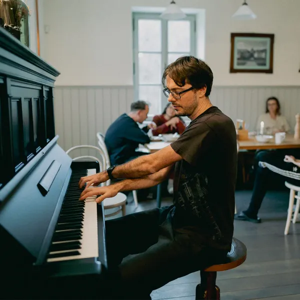 Skupinová lekce bubnování